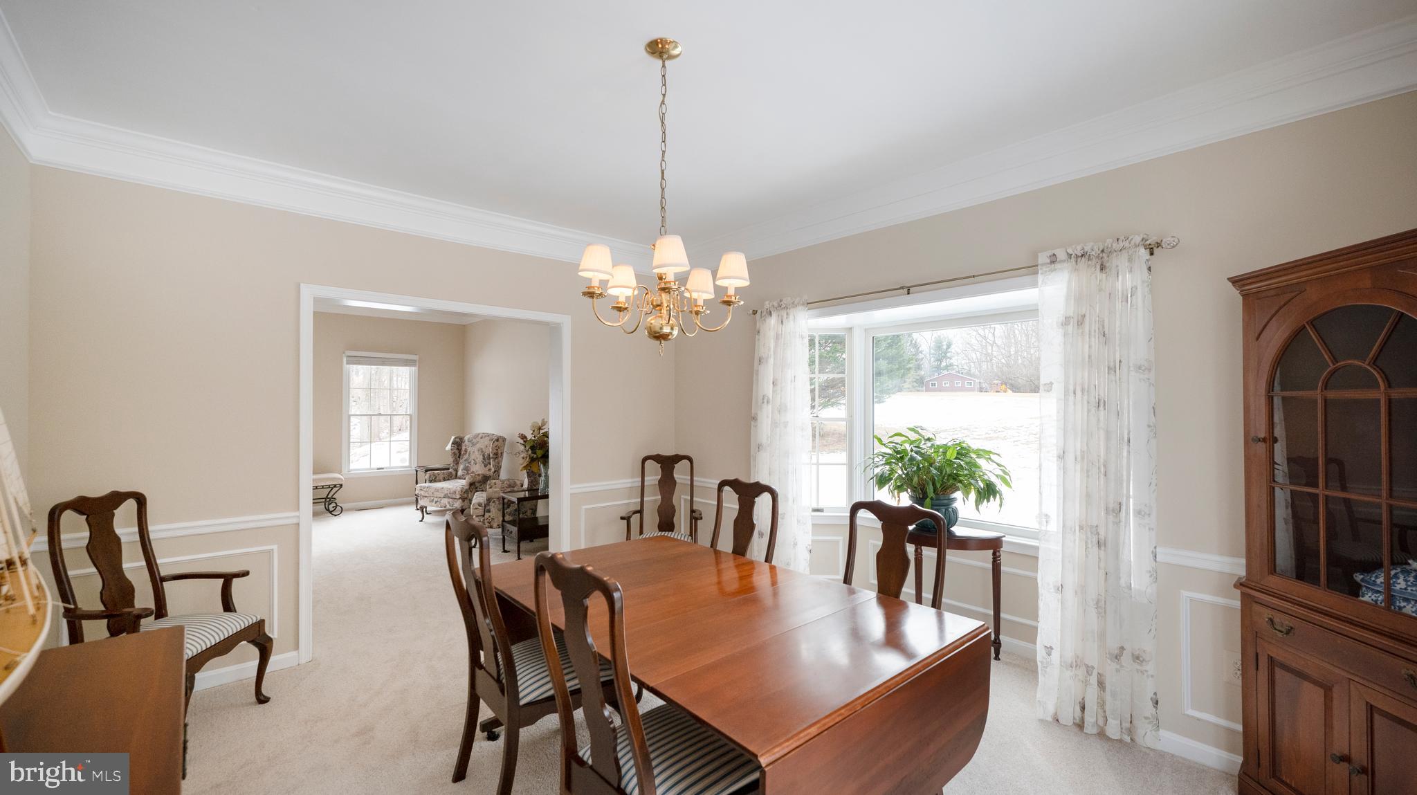 21001 Sunnyacres Road Gaithersburg, MD 20882 - Photo 17 of 48 Dining Room