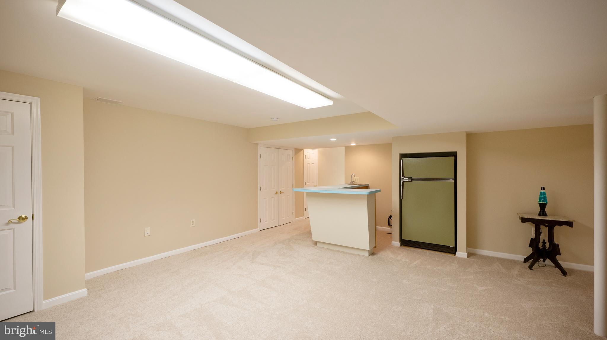 21001 Sunnyacres Road Gaithersburg, MD 20882 - Photo 36 of 48 Basement Area 2/ Bar