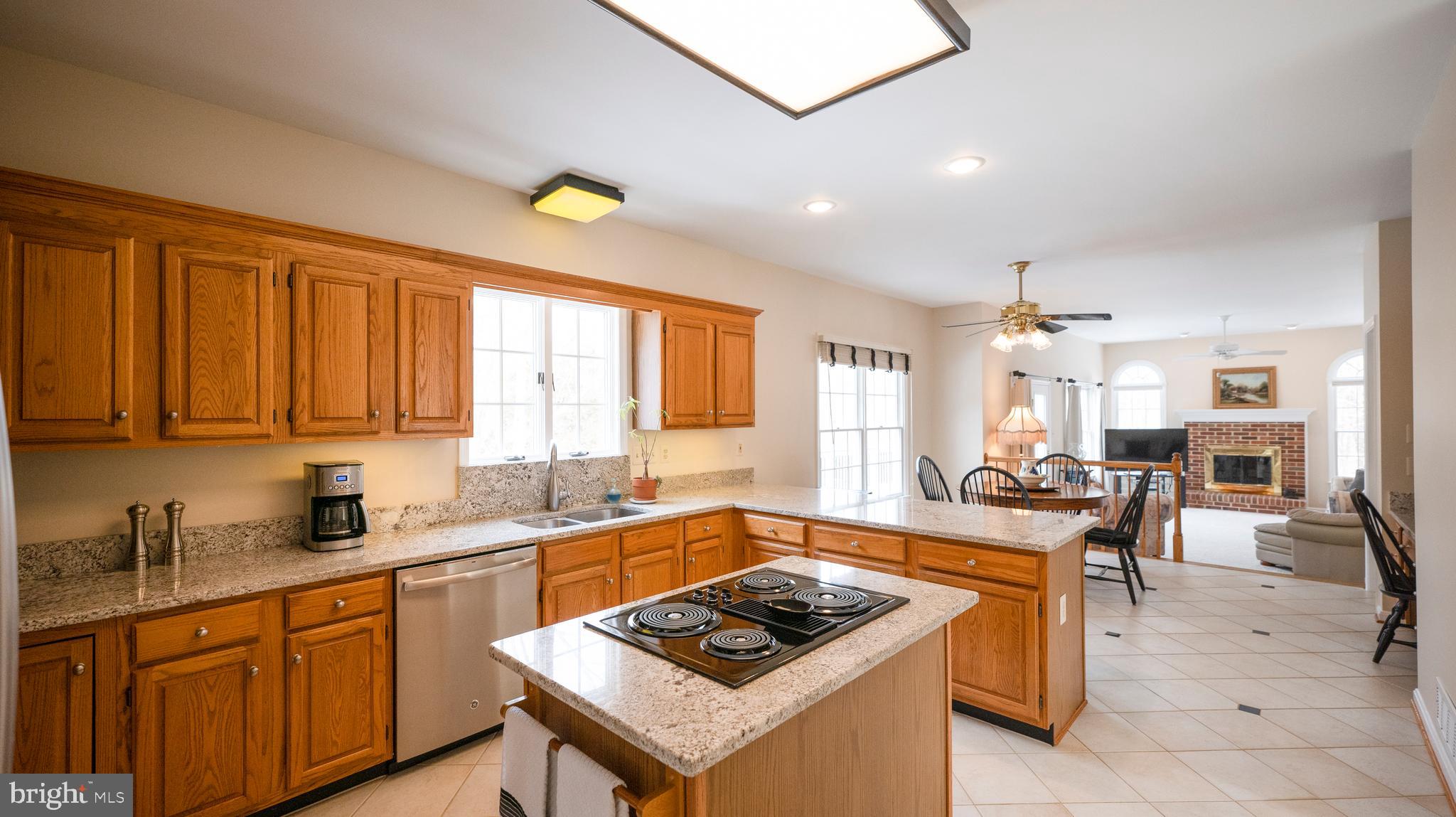 21001 Sunnyacres Road Gaithersburg, MD 20882 - Photo 7 of 48 Kitchen