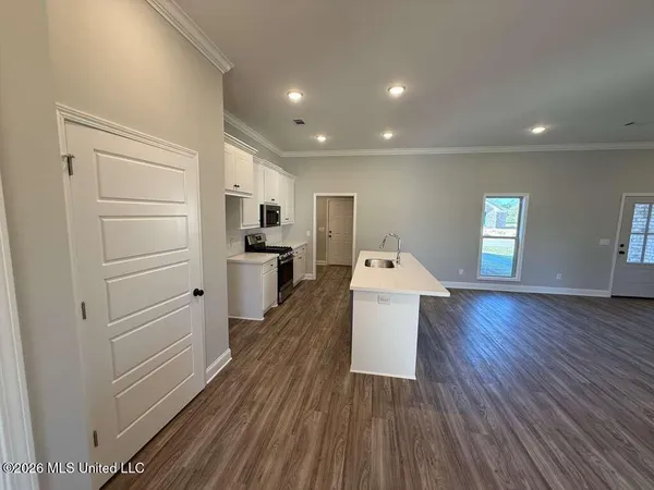 $2,627 | 563 Patrick Farms Drive, Pearl, MS 39208