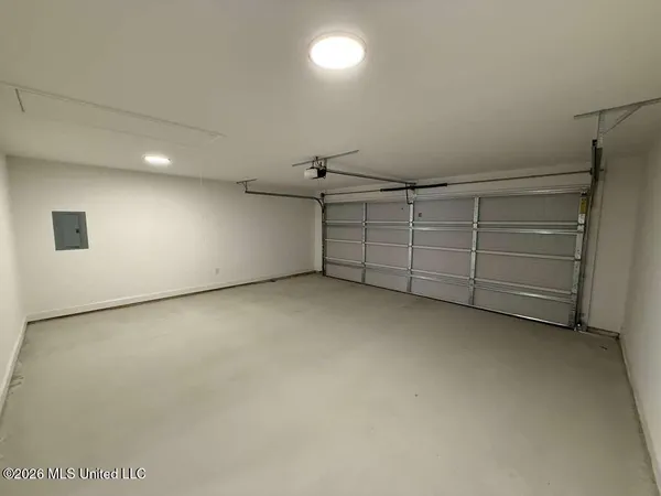 $2,627 | 563 Patrick Farms Drive, Pearl, MS 39208