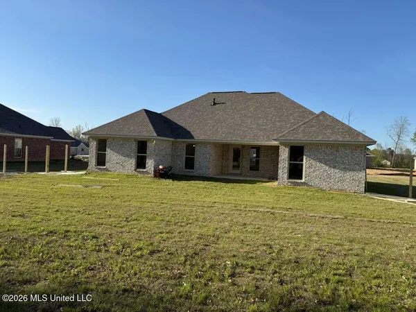 $2,627 | 563 Patrick Farms Drive, Pearl, MS 39208