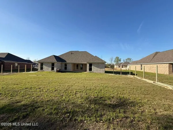 $2,627 | 563 Patrick Farms Drive, Pearl, MS 39208