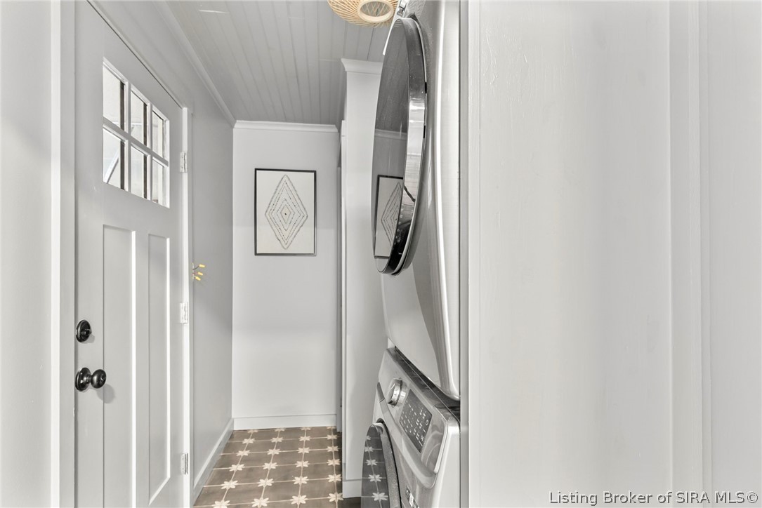 2037 Ridgewood Lane Madison, IN 47250 - Photo 21 of 27 Laundry room with exit to garage