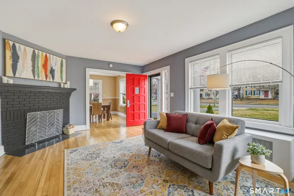 $619,900 | 365 Maple Avenue, Cheshire, CT 06410