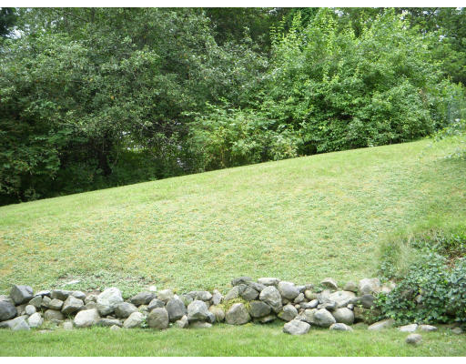 5 Barney Hill Road Wayland, MA 01778 - Photo 3 of 13 Gallery Image 3
