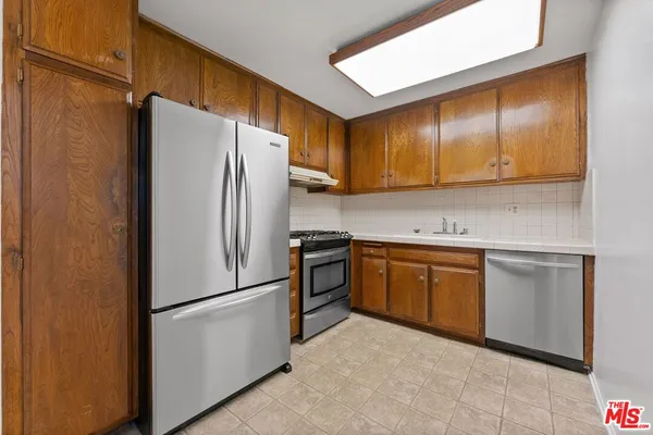 $489,000 | 31525 Lindero Canyon Road, Unit 1, Westlake Village, CA 91361