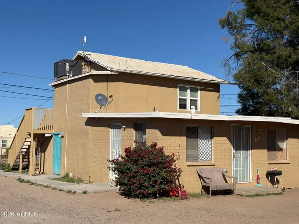 $700 | 582 West Pima Avenue, Unit B, Coolidge, AZ 85128