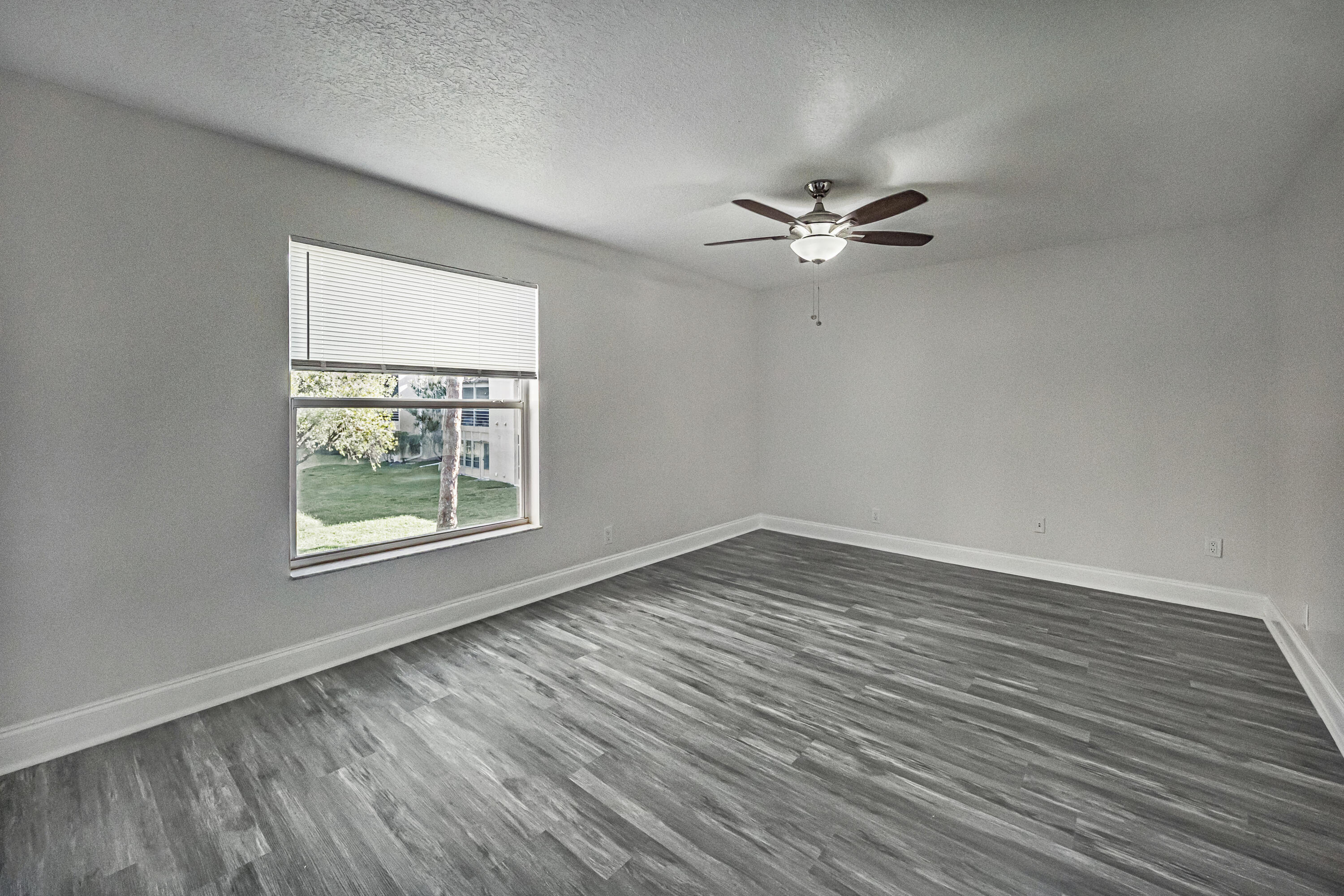 829 Camino Road, Unit 206C Delray Beach, FL 33445 - Photo 13 of 33 master with views