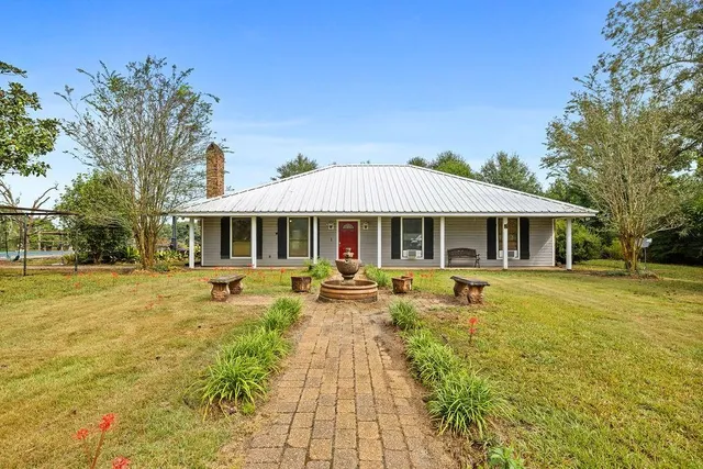 $499,000 | 72422 Highway 1061, Kentwood, LA 70444