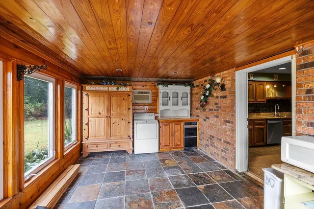 $499,000 | 72422 Highway 1061, Kentwood, LA 70444