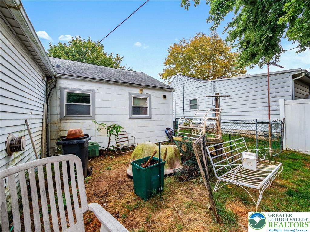 1710 North Boulevard Bethlehem, PA 18017 - Photo 25 of 45