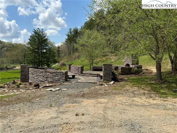 $79,900 | New River, West Jefferson, NC 28694