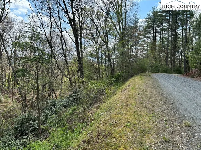 $79,900 | New River, West Jefferson, NC 28694