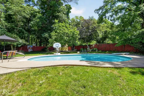 $425,000 | 101 Wellington Bluff Court, Noblesville, IN 46060