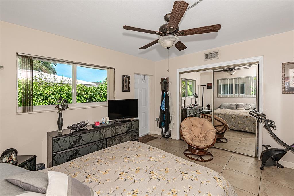 2131 Northeast 40th Court Lighthouse Point, FL 33064 - Photo 20 of 32