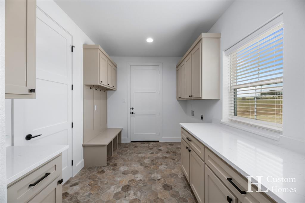 2485 Cotton Dale Road Springtown, TX 76082 - Photo 14 of 35 Gallery Image 14