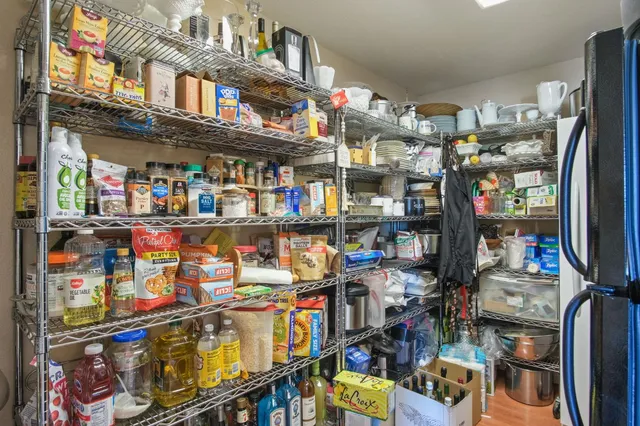 $1,599,999 | 631 East Barnhart Road, Hughson, CA 95326