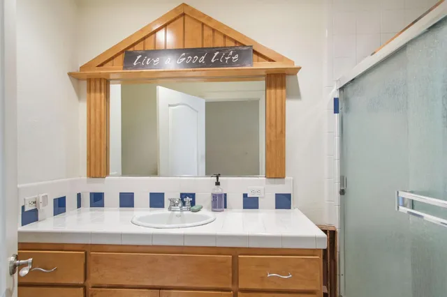 $1,599,999 | 631 East Barnhart Road, Hughson, CA 95326