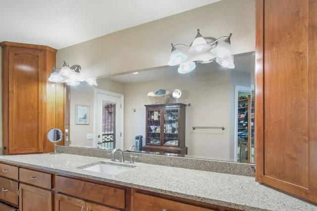 $1,599,999 | 631 East Barnhart Road, Hughson, CA 95326