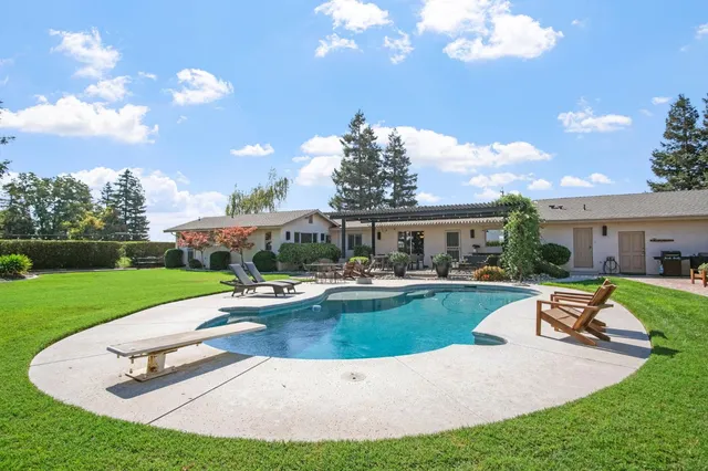 $1,599,999 | 631 East Barnhart Road, Hughson, CA 95326