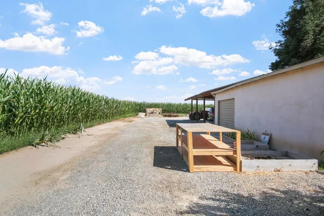 $1,599,999 | 631 East Barnhart Road, Hughson, CA 95326