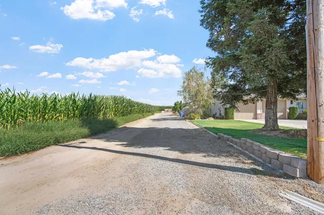 $1,599,999 | 631 East Barnhart Road, Hughson, CA 95326