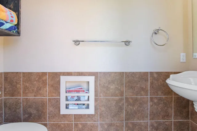 $1,599,999 | 631 East Barnhart Road, Hughson, CA 95326