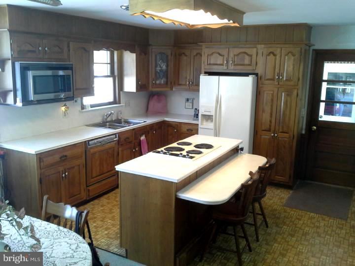511 Bergey Road Telford, PA 18969 - Photo 8 of 19 Gallery Image 8