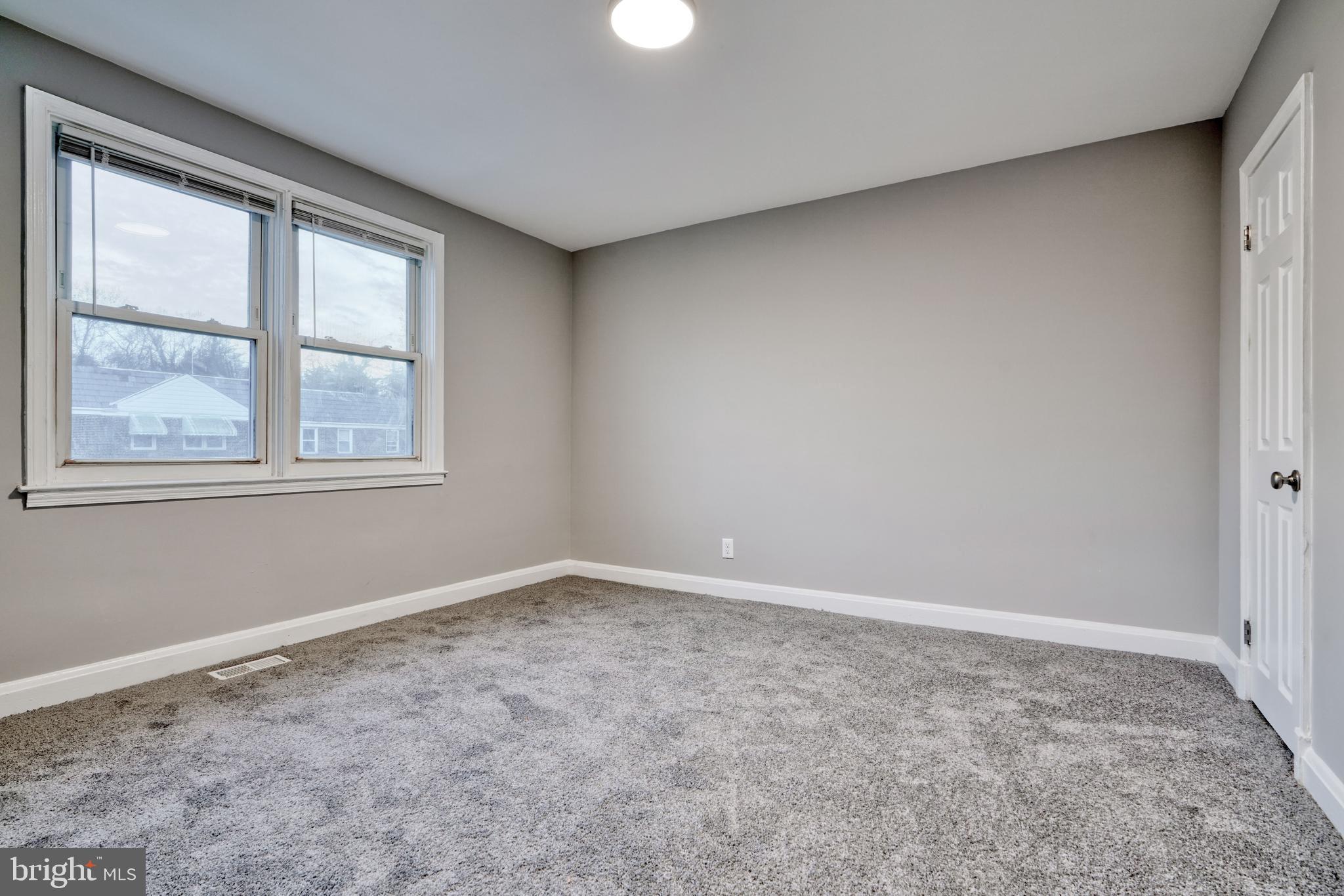 809 Wicklow Road Baltimore, MD 21229 - Photo 15 of 29