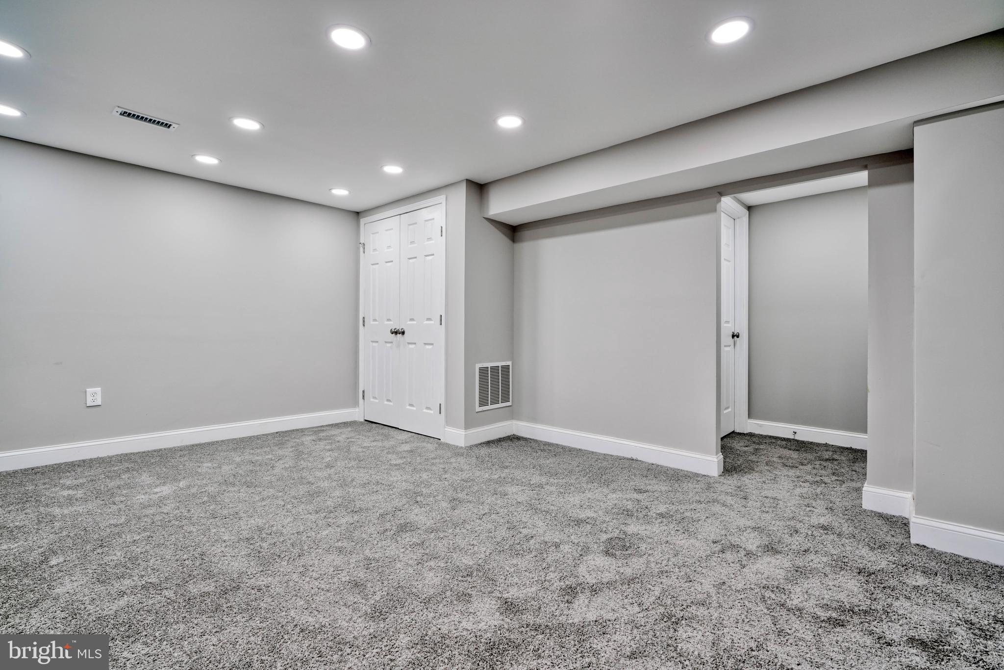 809 Wicklow Road Baltimore, MD 21229 - Photo 17 of 29