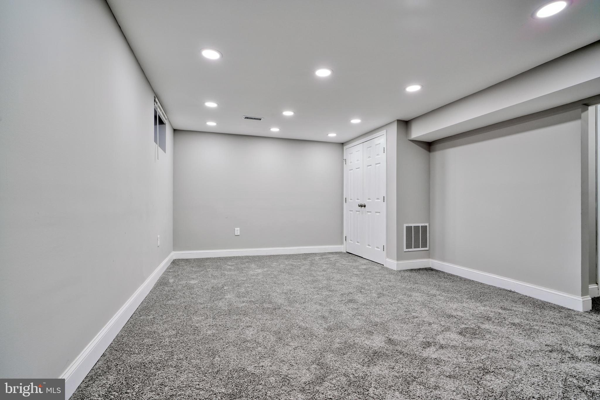 809 Wicklow Road Baltimore, MD 21229 - Photo 18 of 29