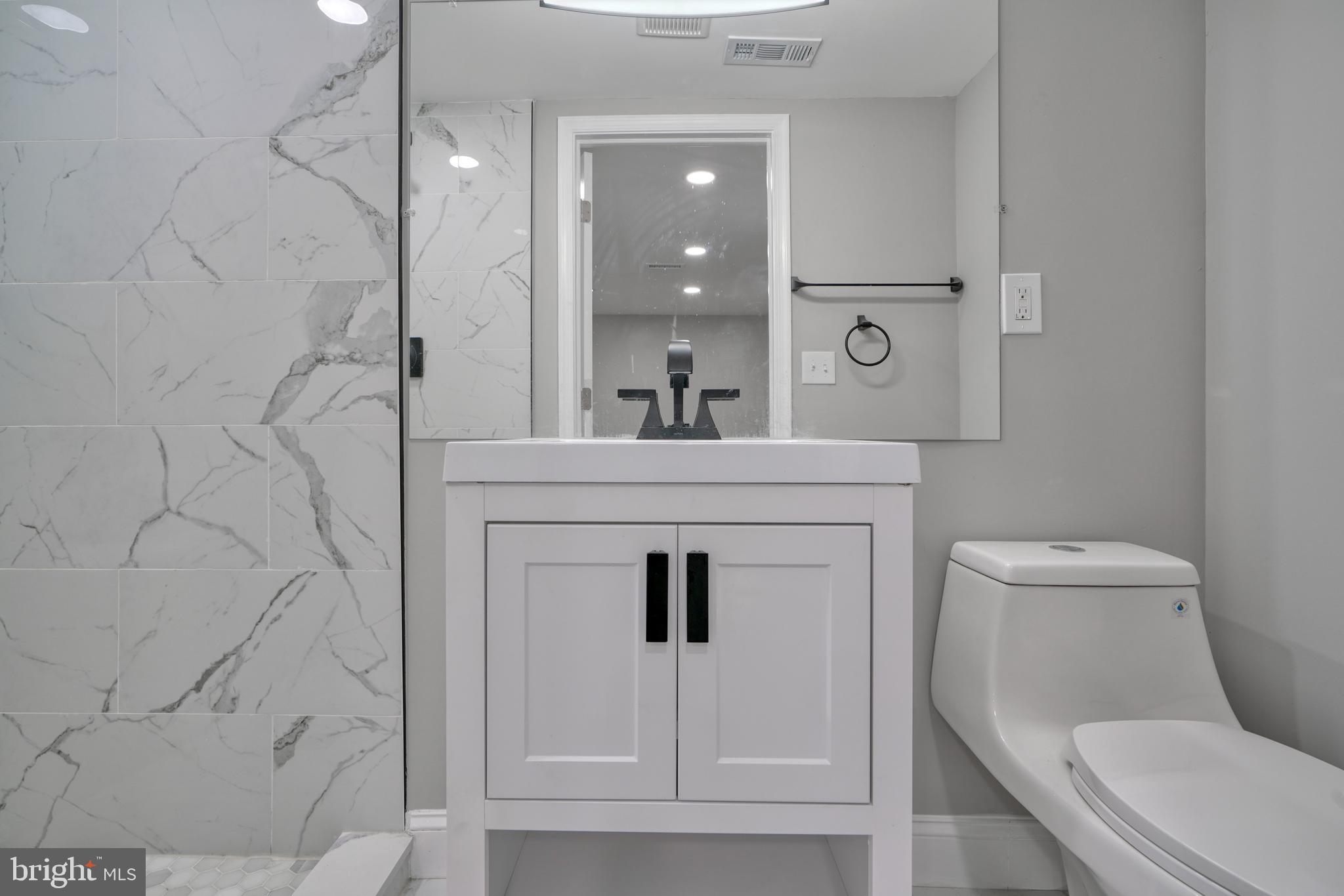 809 Wicklow Road Baltimore, MD 21229 - Photo 21 of 29