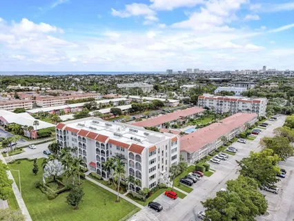 $215,000 | 250 Northeast 20th Street, Unit 3070, Boca Raton, FL 33431