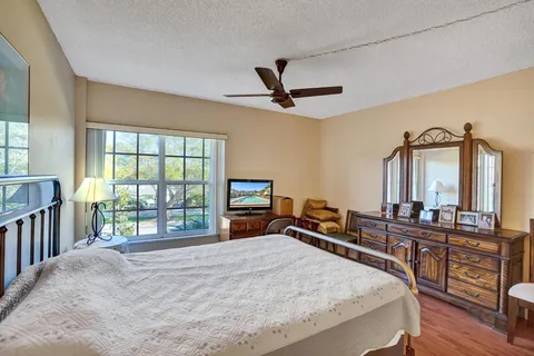 $215,000 | 250 Northeast 20th Street, Unit 3070, Boca Raton, FL 33431