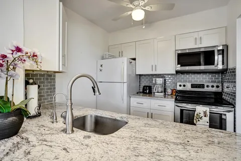 $215,000 | 250 Northeast 20th Street, Unit 3070, Boca Raton, FL 33431