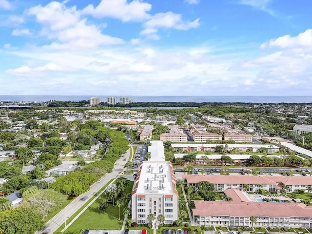 $215,000 | 250 Northeast 20th Street, Unit 3070, Boca Raton, FL 33431