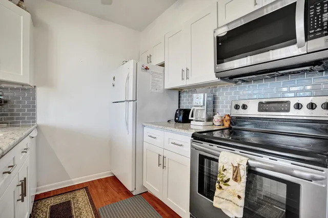 $215,000 | 250 Northeast 20th Street, Unit 3070, Boca Raton, FL 33431
