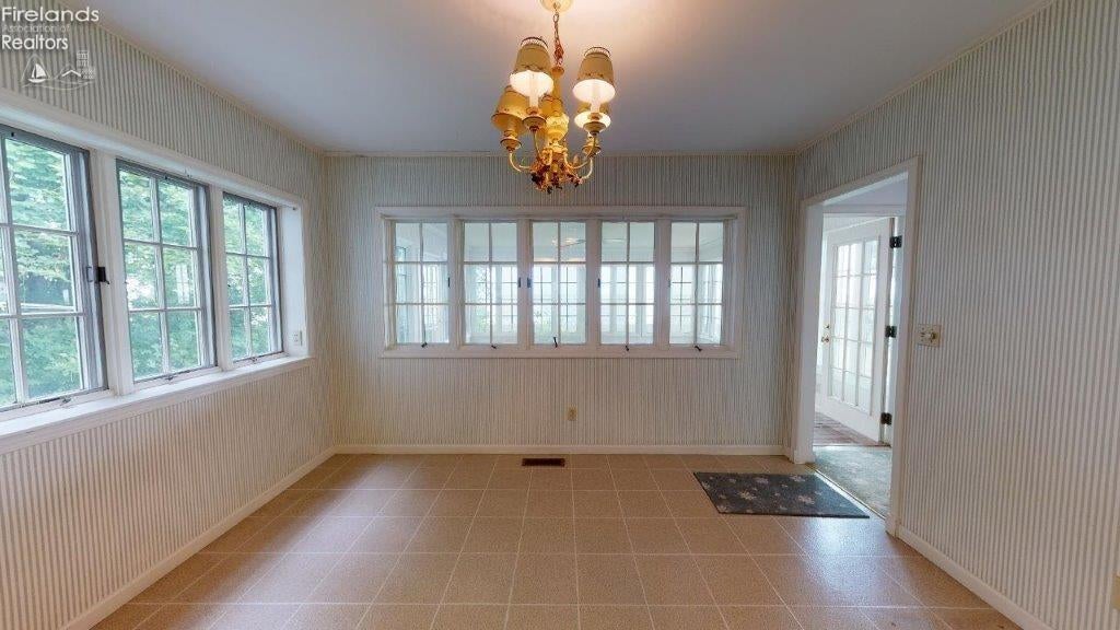 2611 East Sand Road Port Clinton, OH 43452 - Photo 11 of 34 Gallery Image 11
