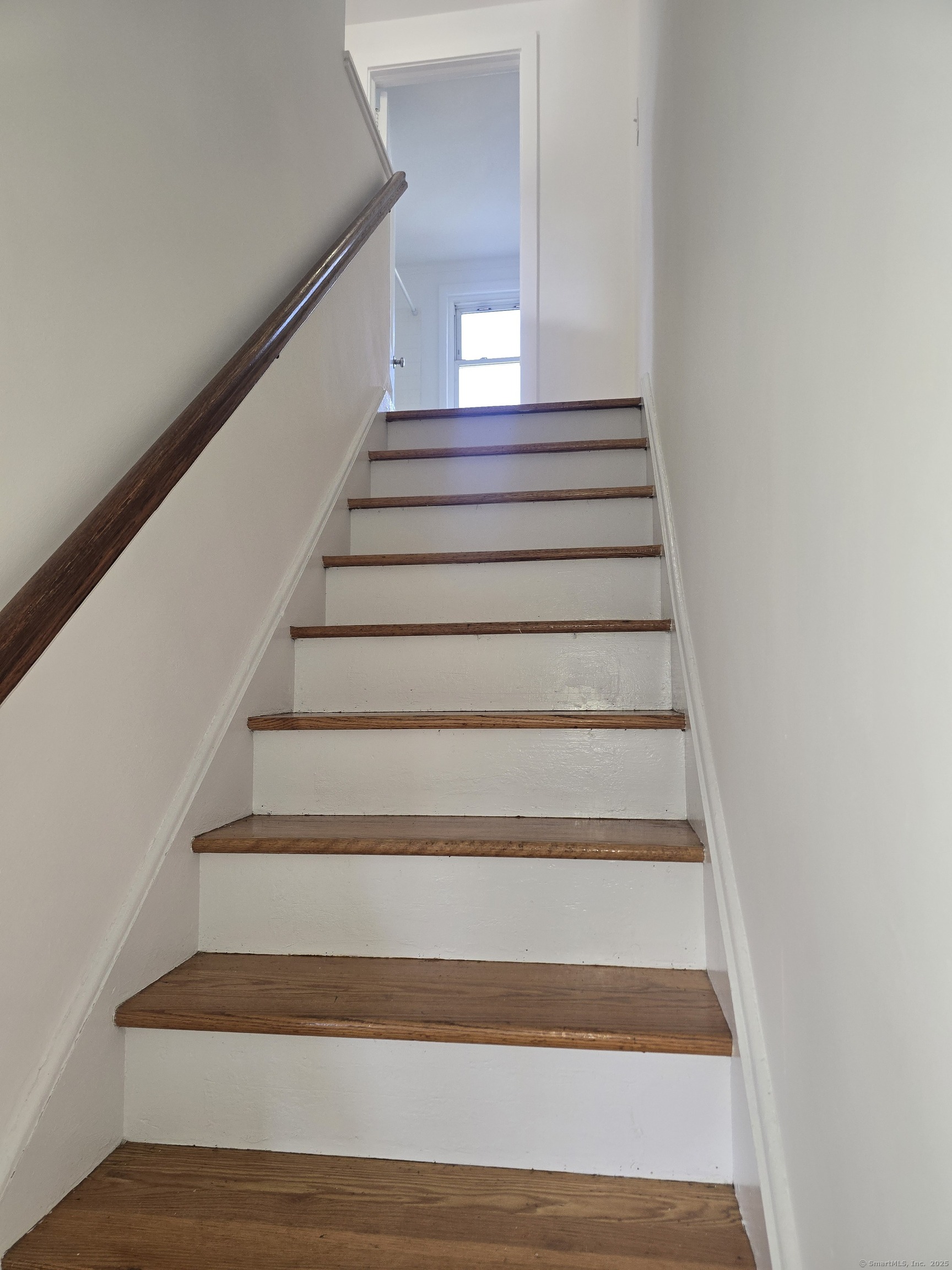 1 Murray Avenue Shelton, CT 06484 - Photo 4 of 4 a view of entryway