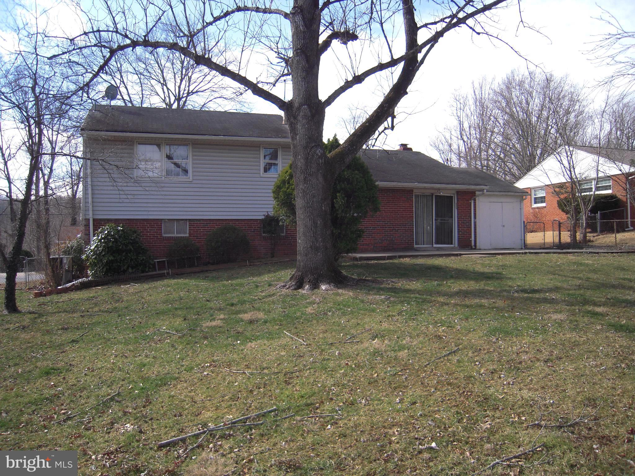 5601 Inverchapel Road Springfield, VA 22151 - Photo 24 of 27 Rear1