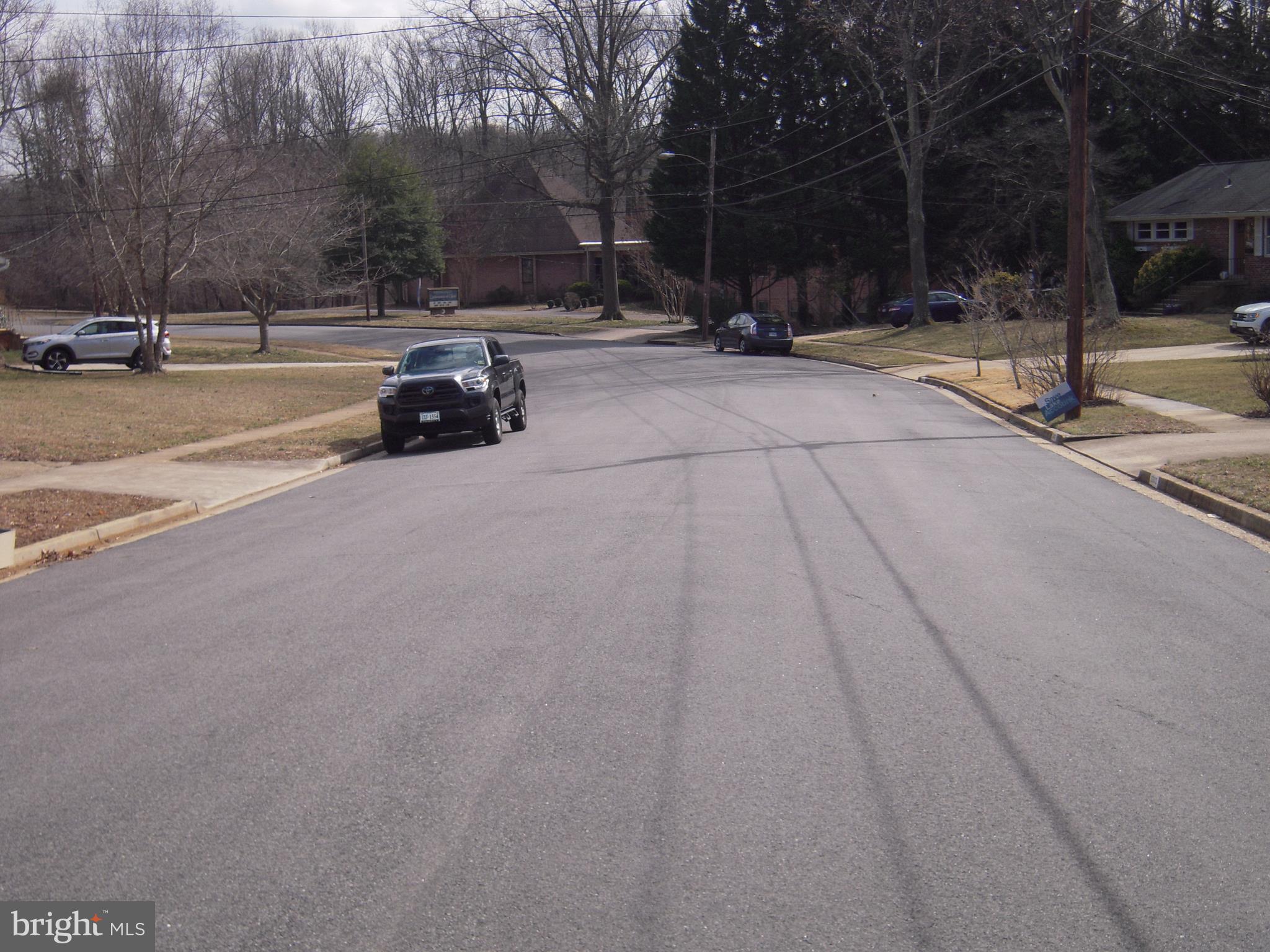 5601 Inverchapel Road Springfield, VA 22151 - Photo 26 of 27 Street View