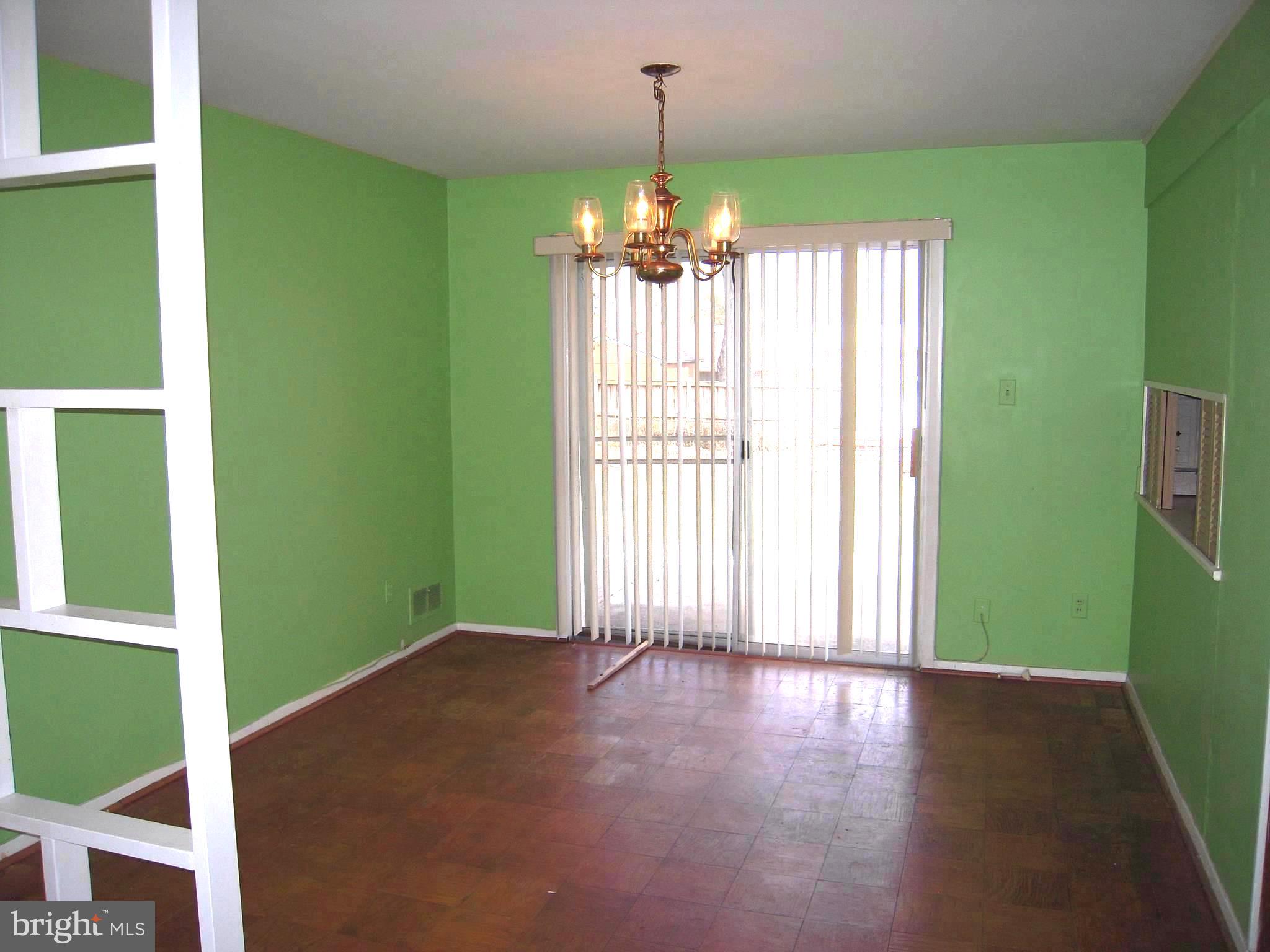 5601 Inverchapel Road Springfield, VA 22151 - Photo 10 of 27 Dining Room1