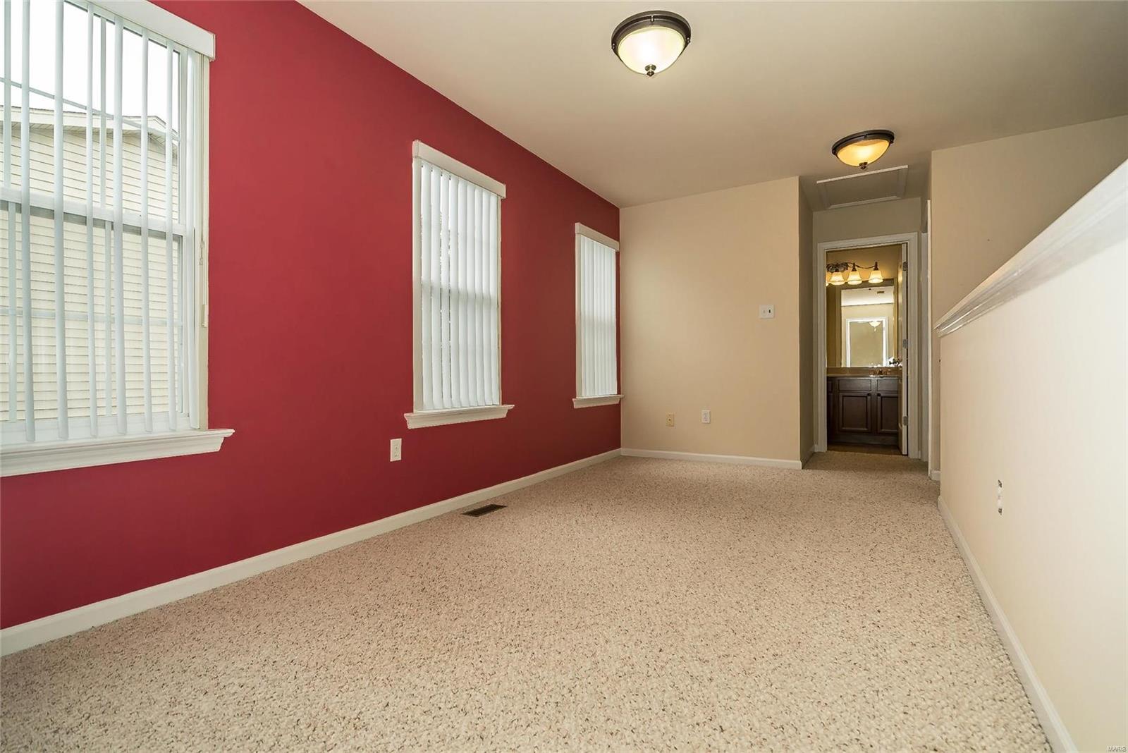 233 Coachgate Lane Ballwin, MO 63021 - Photo 21 of 32