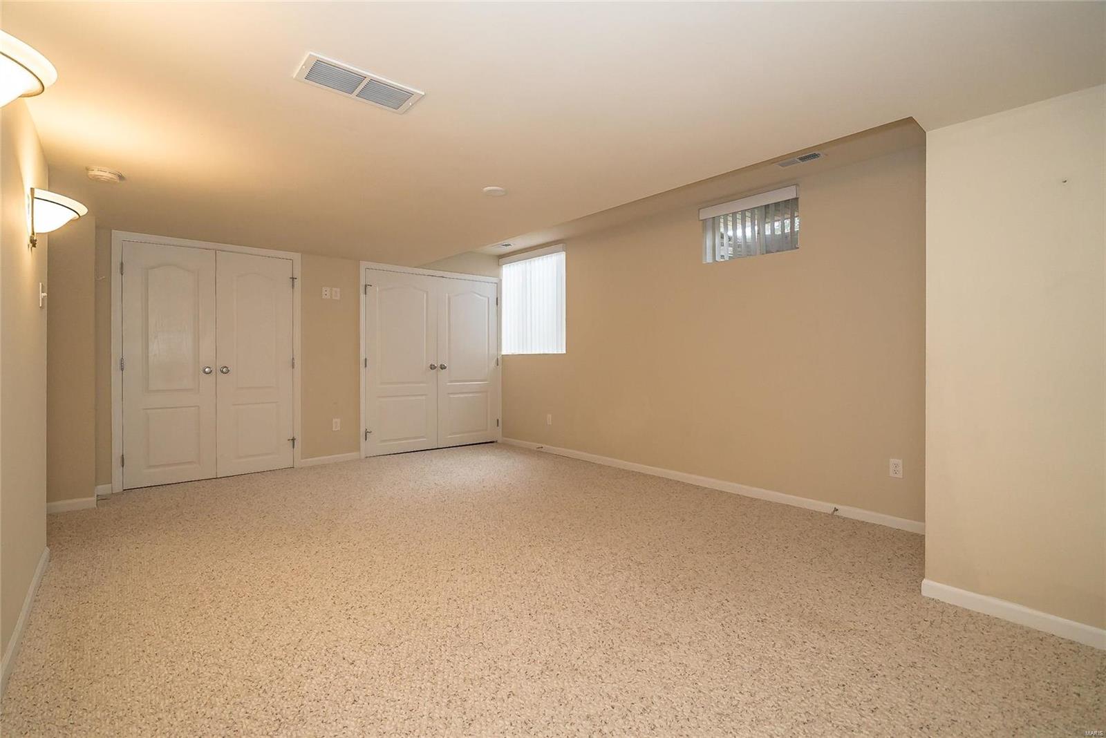 233 Coachgate Lane Ballwin, MO 63021 - Photo 30 of 32