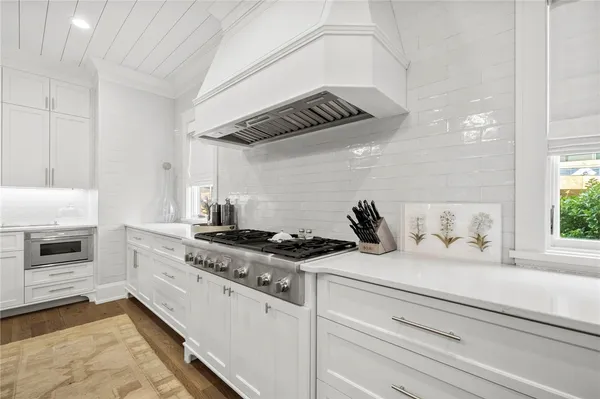 $4,187,500 | 135 North Lake Drive, Sunset, SC 29685