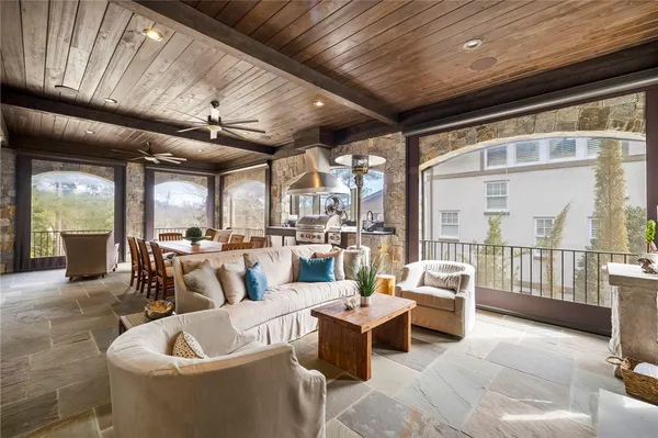 $4,187,500 | 135 North Lake Drive, Sunset, SC 29685