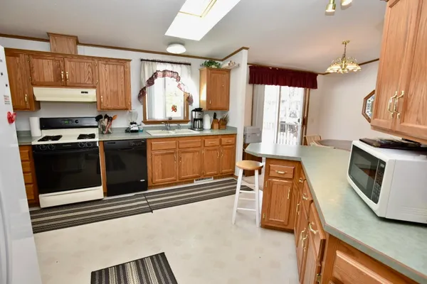 $625,000 | W2229 Bureau Of Indian Affairs Route 612, Keshena, WI 54135