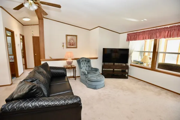 $625,000 | W2229 Bureau Of Indian Affairs Route 612, Keshena, WI 54135