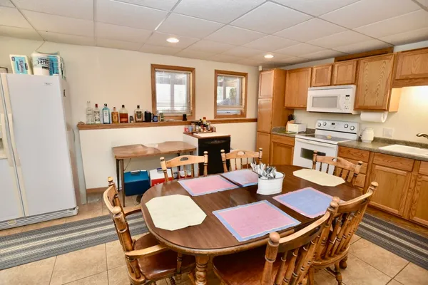 $625,000 | W2229 Bureau Of Indian Affairs Route 612, Keshena, WI 54135